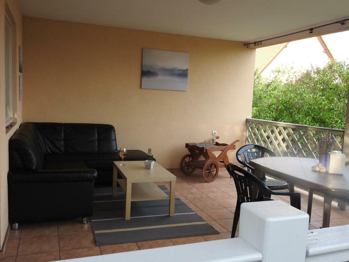 Akali Apartman Balatonakali Exterior photo